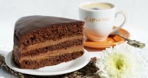 Рецепт нежнейшего торта «Прага» для сладкоежек