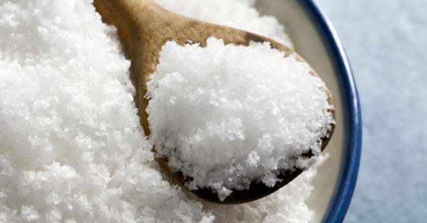 Оказывается, от многих бытовых проблем можно избавиться с помощью обычной соли!