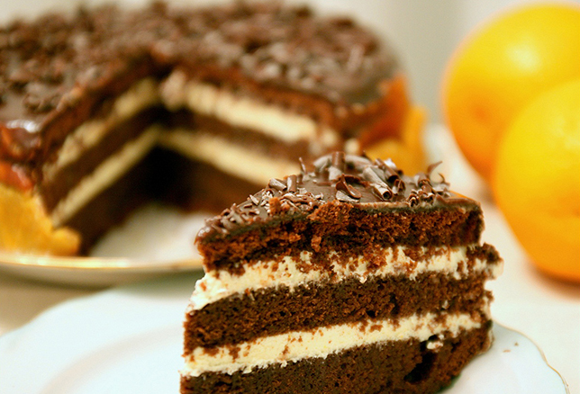 Шоколадный торт на кефире «Фантастика»: идеальный десерт для посиделок с друзьями.