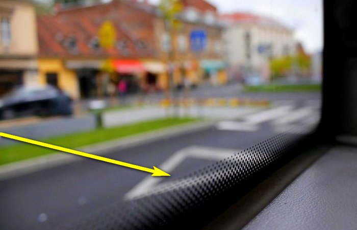 Что это за чёрные точки на стеклах авто и зачем они нужны