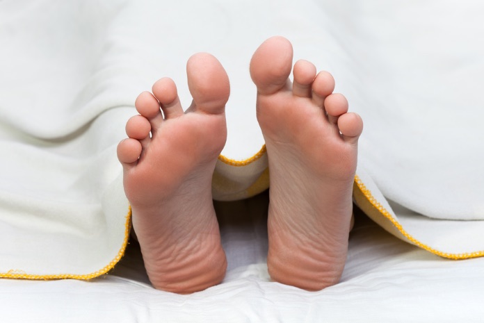 7 научно доказанных причин, почему спать обнаженным невероятно полезно!