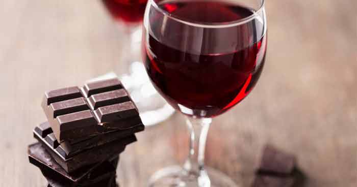 Хотите сохранить молодость – употребляйте больше вина и шоколада