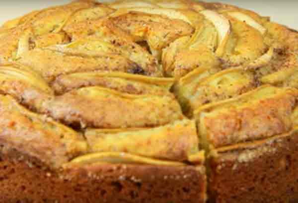 Яблочный пирог с медом и орехами: невероятная вкуснятина